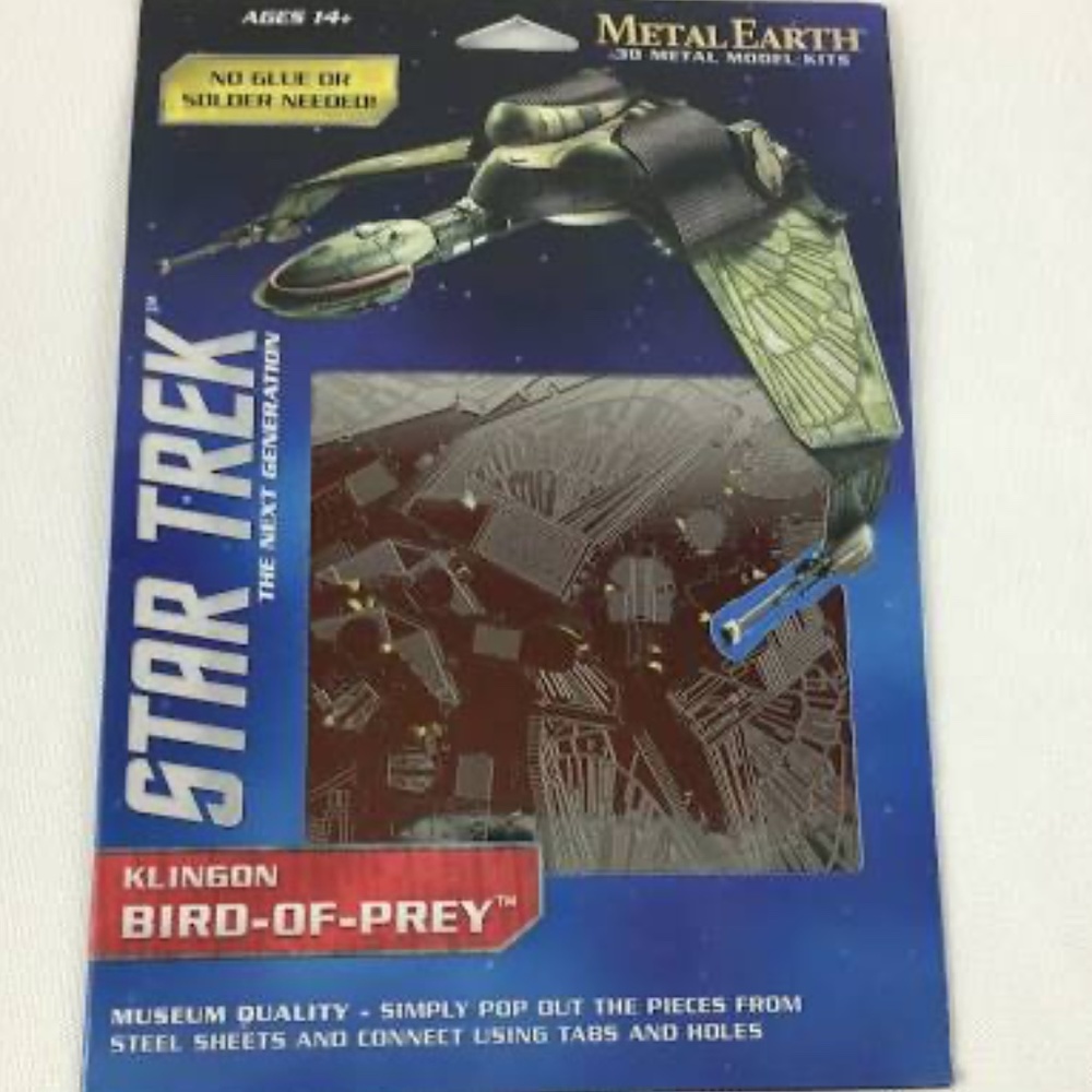 Metal Earth 3d Metal Model Kit Star Trek Klingon Bird Of Prey